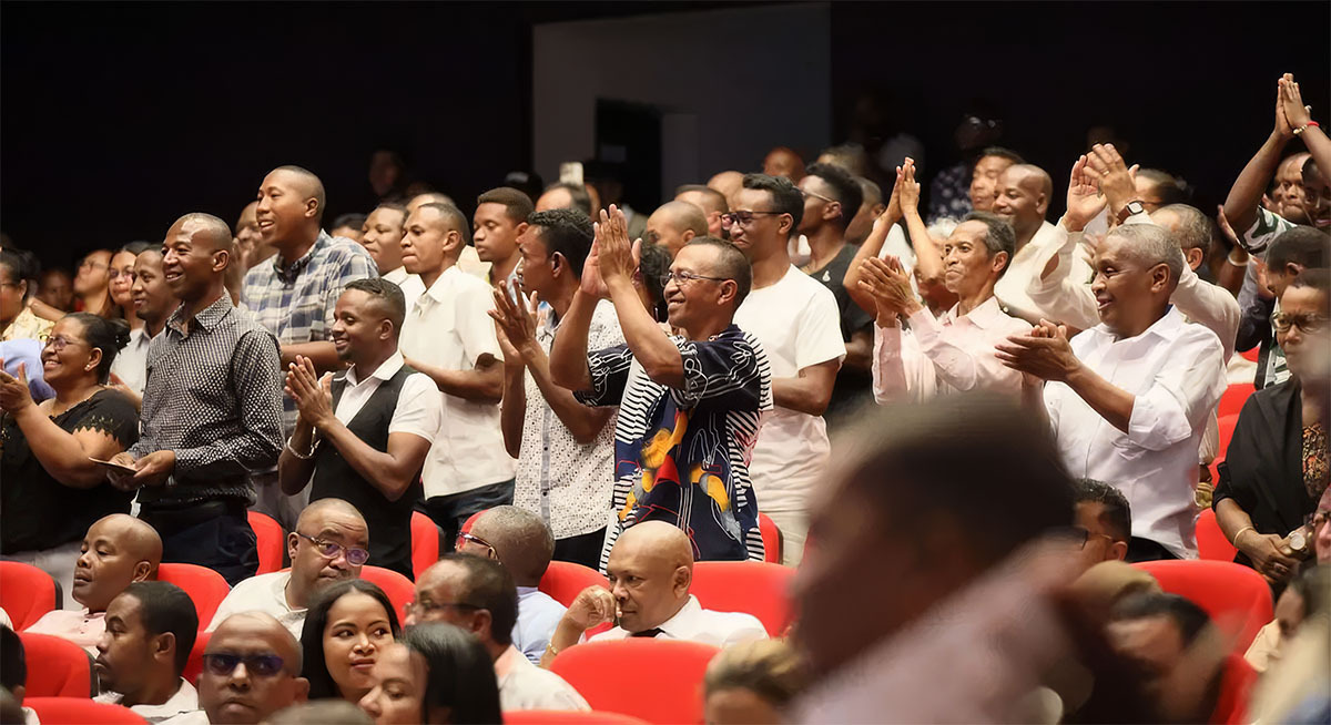 Madagascar-Cheering-Crowd-scaled-prem-rawat