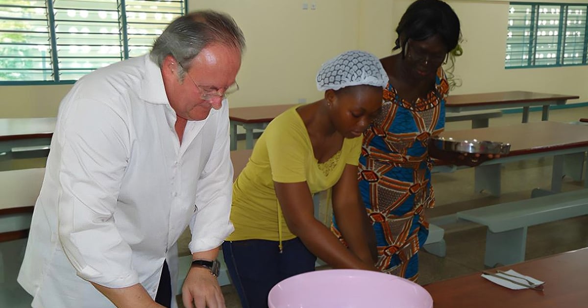 Bobby Hendry prem-rawat food-for-people-humanitarian